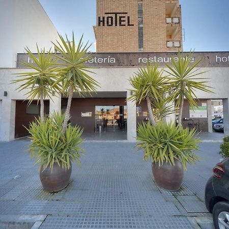 נבלמוראל דה לה מאטה Hotel Moya מראה חיצוני תמונה