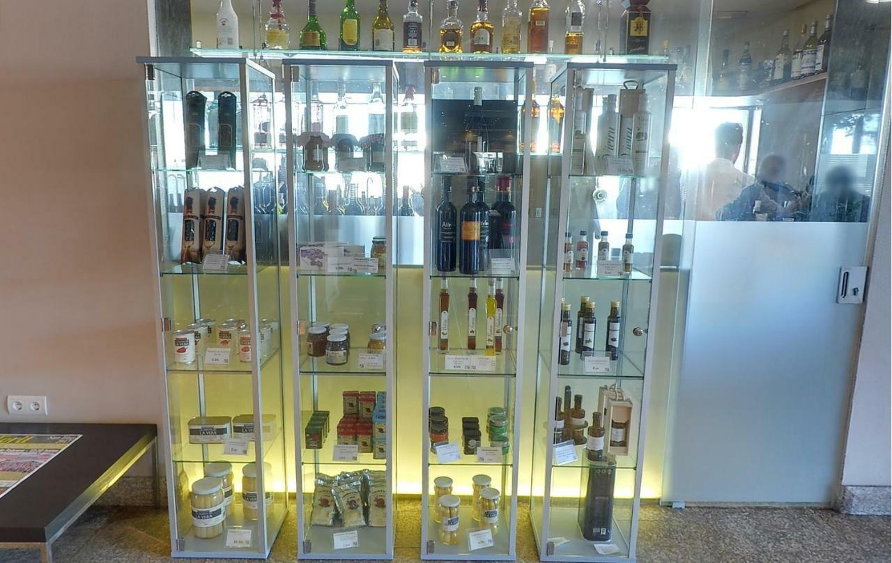 נבלמוראל דה לה מאטה Hotel Moya מראה חיצוני תמונה