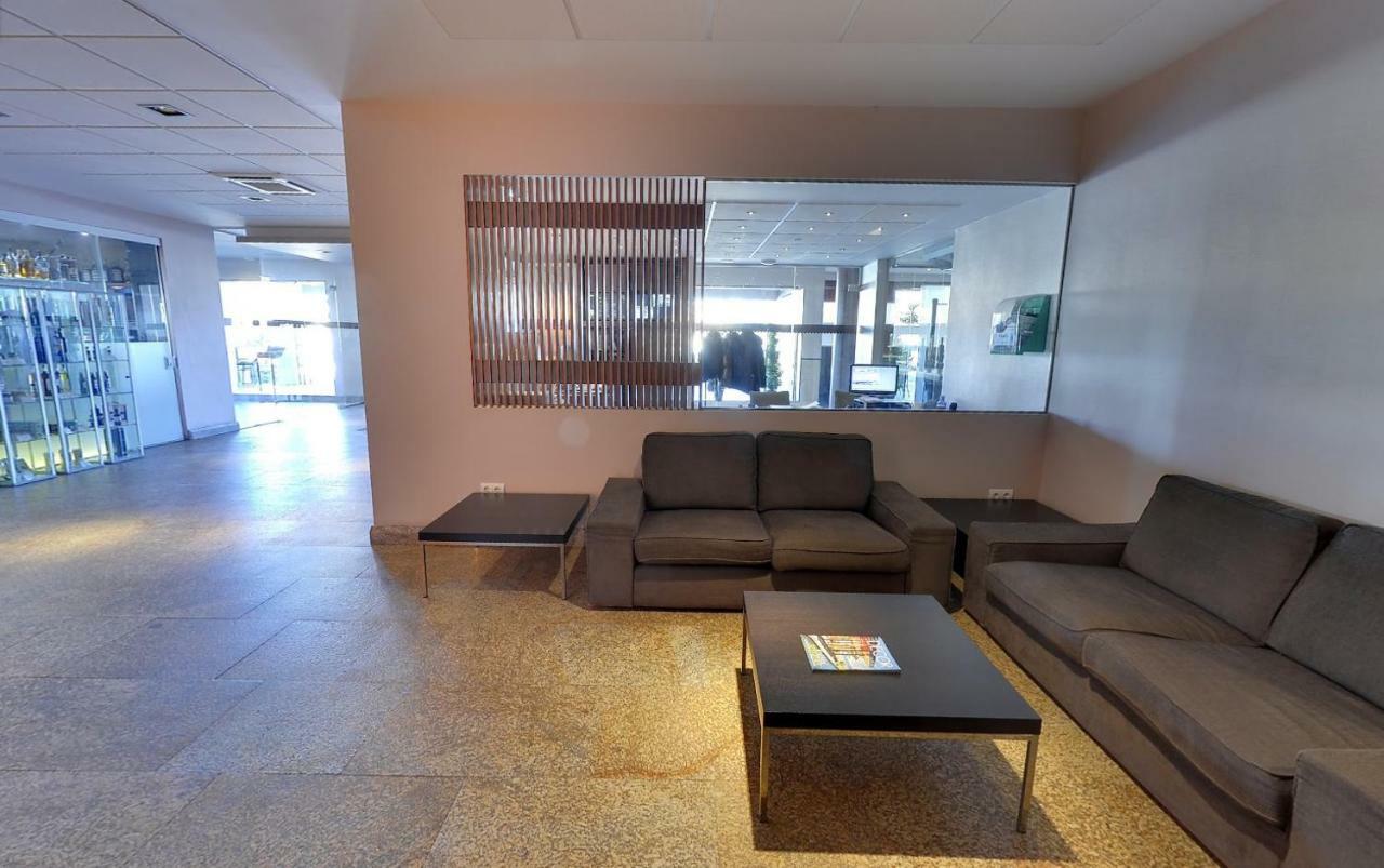 נבלמוראל דה לה מאטה Hotel Moya מראה חיצוני תמונה